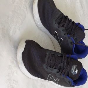Men’s New Balance shoes